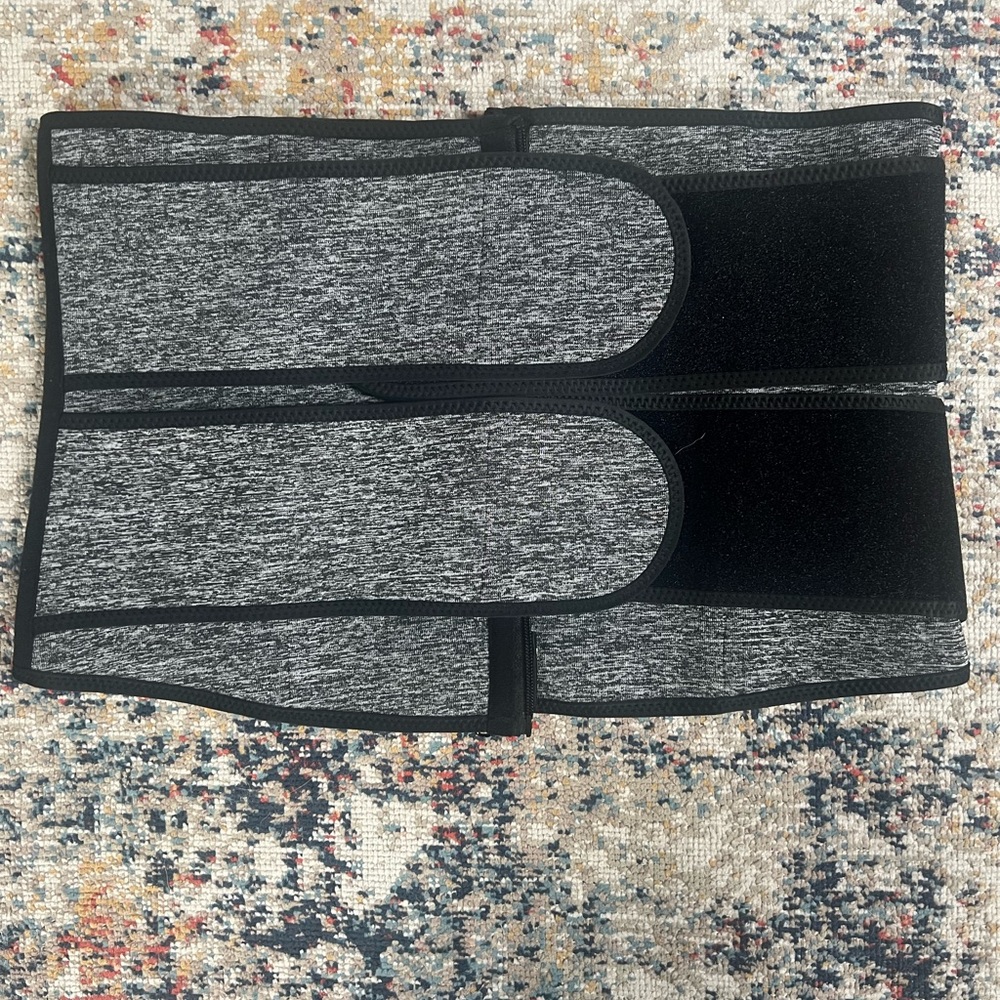 Gray and Black Woman Waist Trainer
